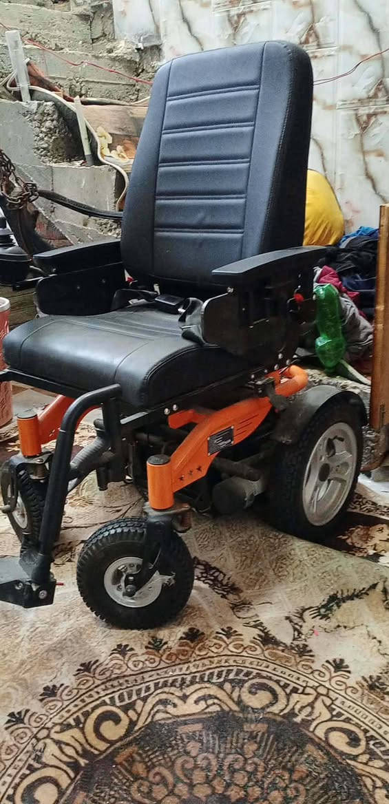 سلام عليكم
عربانه معوقين حجم كبير جديده للبيع عنوان حله 

***********
