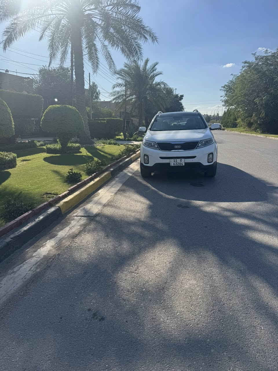 السلام عليكم للبيع سورنتو موديل 2014 فول مواصفات مكفوله من الصبغ ماشيه 157000السعر185 بيهه مجالللاستفسار *********** مكان السياره بغداد حي الجامعه
