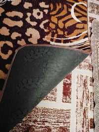 مفارش ارضية فرو • مانعة الانزلاق • ٦ قطع