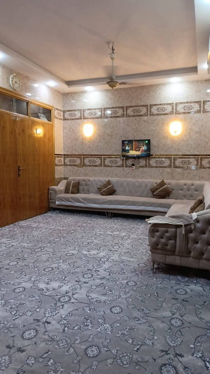 دار للبيع بحي الرسالة بصف التجاري موقع مميز مجاور أسواق أم البنين ع المساحة ٢٣٠م طابق واحد بناء درجة أولى طابوق جمهوري صب مركزي السعر خاص أو لاتصال على الرقم *********** واتساب

