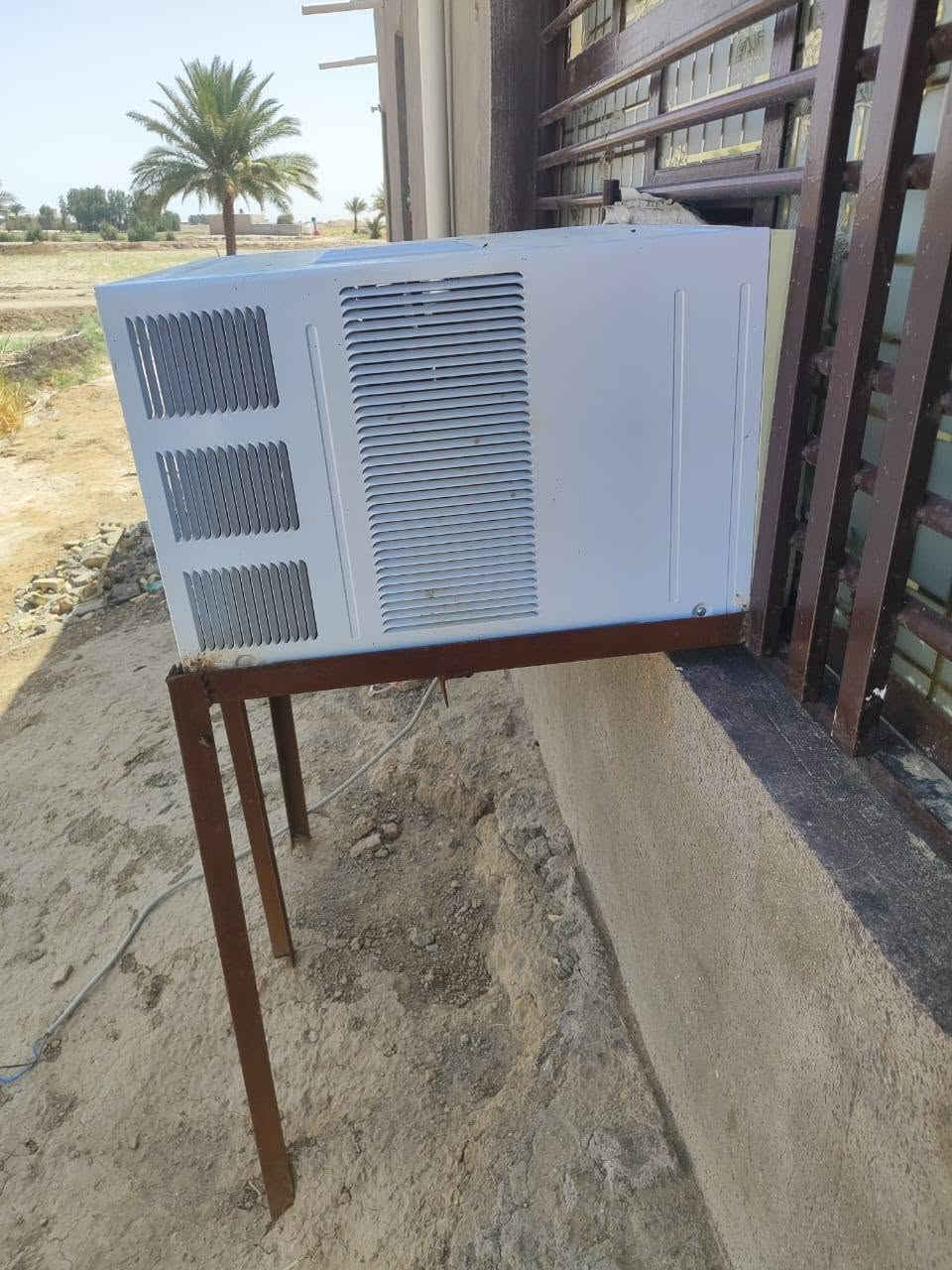 سلام عليكم مكيف البيع طنين شغال مستخدم شهرين بس ***********
