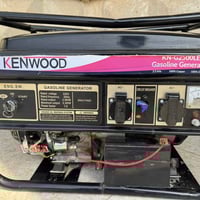 مولد بانزين سلف و حبل للبيع  نضيف حيل مستخدم شهر ٠٧٨٢٥٥٨٥٦١٤