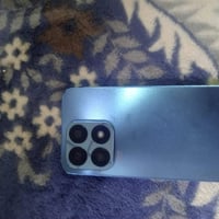 هونر ٨ اكس • ١٢٨ • بطارية ٦٠٠٠