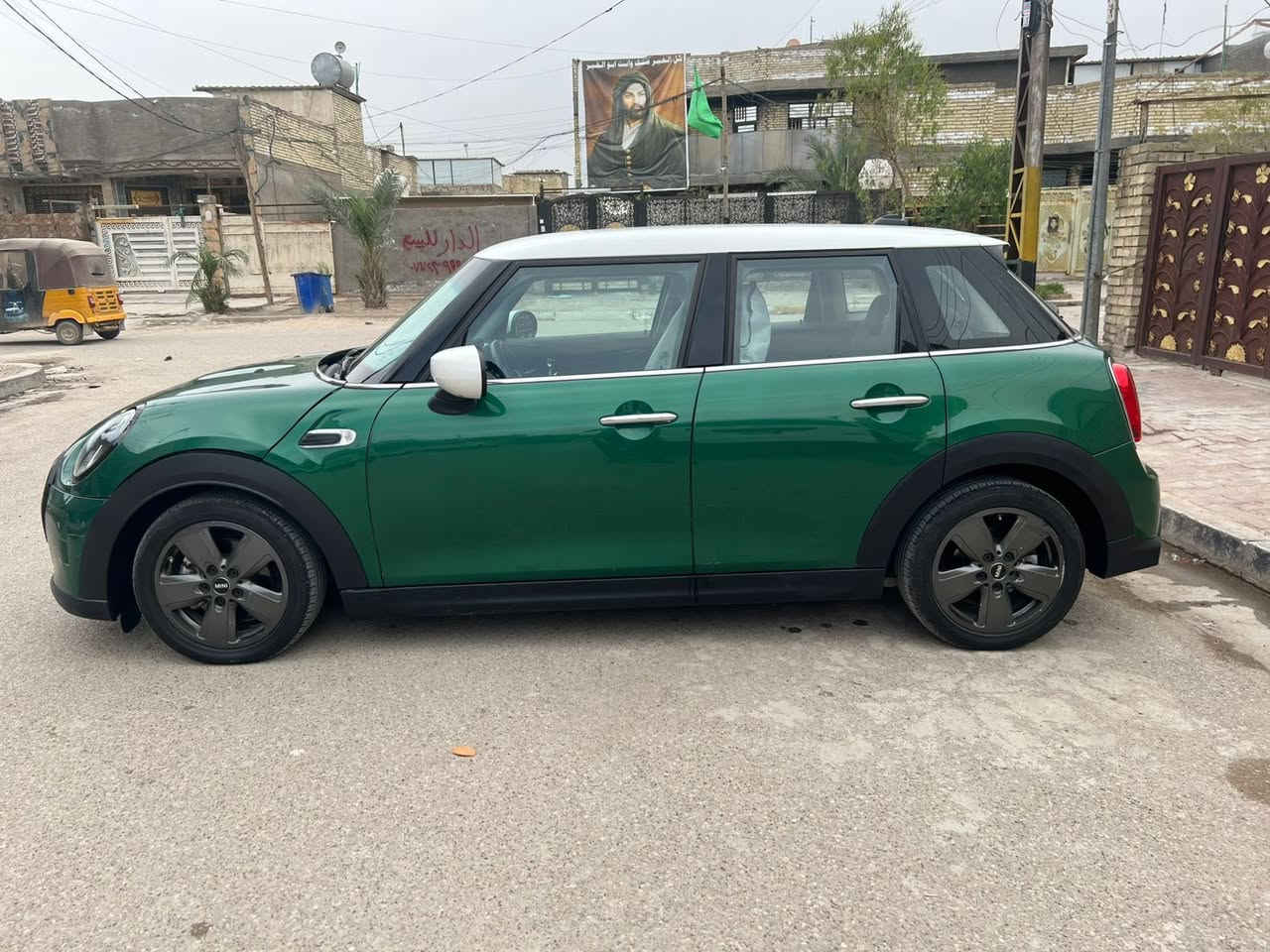 السلام عليكم
للبيع اوو المراوس 

مني كوبر 2022❤️ وارد خليجي عرووش 

محرك اربعة سلندر توين بور توربو

مواصفات فول مواصفات لمتدد❤️

لون اخضر مميز وسقف ابيض ❤️

رقم بغداد دولي بسمي وجديد 

مواصفات  معروفة فووول❤️

ماشية22الف   موديل 2022

❤️(بدون ضرر وبدون تبديل وبدون ارباك)❤️

مكان السيارة بغداد 

الاستفسار الاتصال
***********
