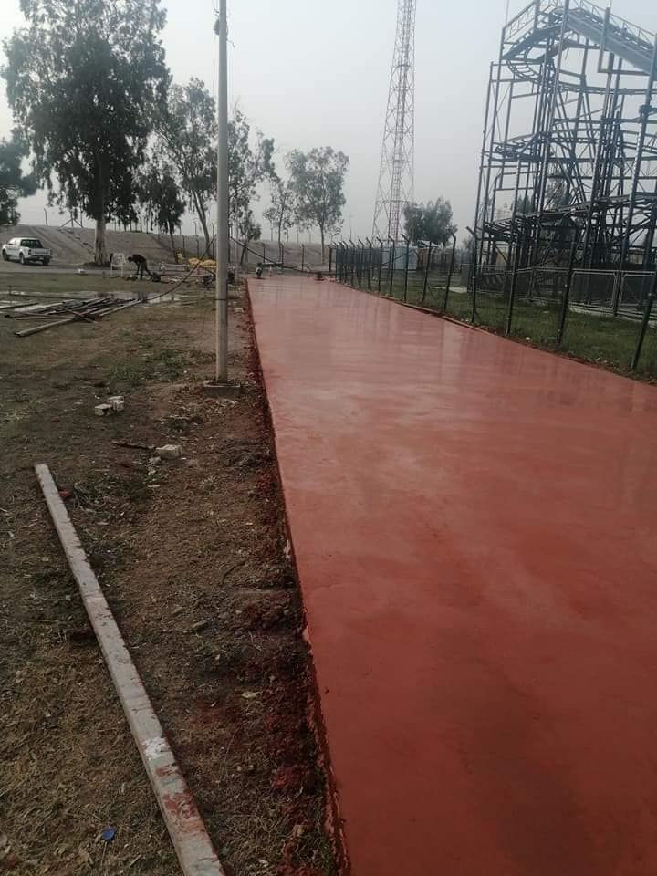 جاهزين  لصب وسقل الارضيات والرفتات و للساحات و الجملونات وسقوف وشوارع البيوت مع قوالب حديد كافه الاقياسات في جميع المحافظات وبأسعار مناسبة جداً.
 الاستفسار مراسلة الصفحة ***********/***********
