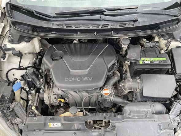 سلام عليكم النترا موديل 12للبيع فول بصمه كشنات كهرباء تبريد بيانو تحكمات  شاشه كأمره مكينه 1600 دوش ما مفتوحه كير مكينه عل شرط سياره  بيهه فقط كارتات و بارد قليل مكفوله من ضربه سعر 108 وبيهه مجال ***********
