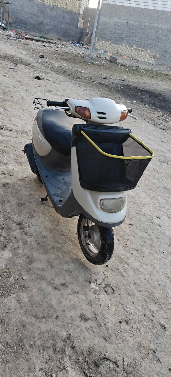 السلام عليكم دراجه منغولي ام السله مكينه مامفتوحه شغاله سلف وهندر وكهربائيات دراجه بلاديه جاهزه من كلشي سعره 370 وبيها مجال مكاني طويريج رقم الهاتف *********** كربلاء, العراق
