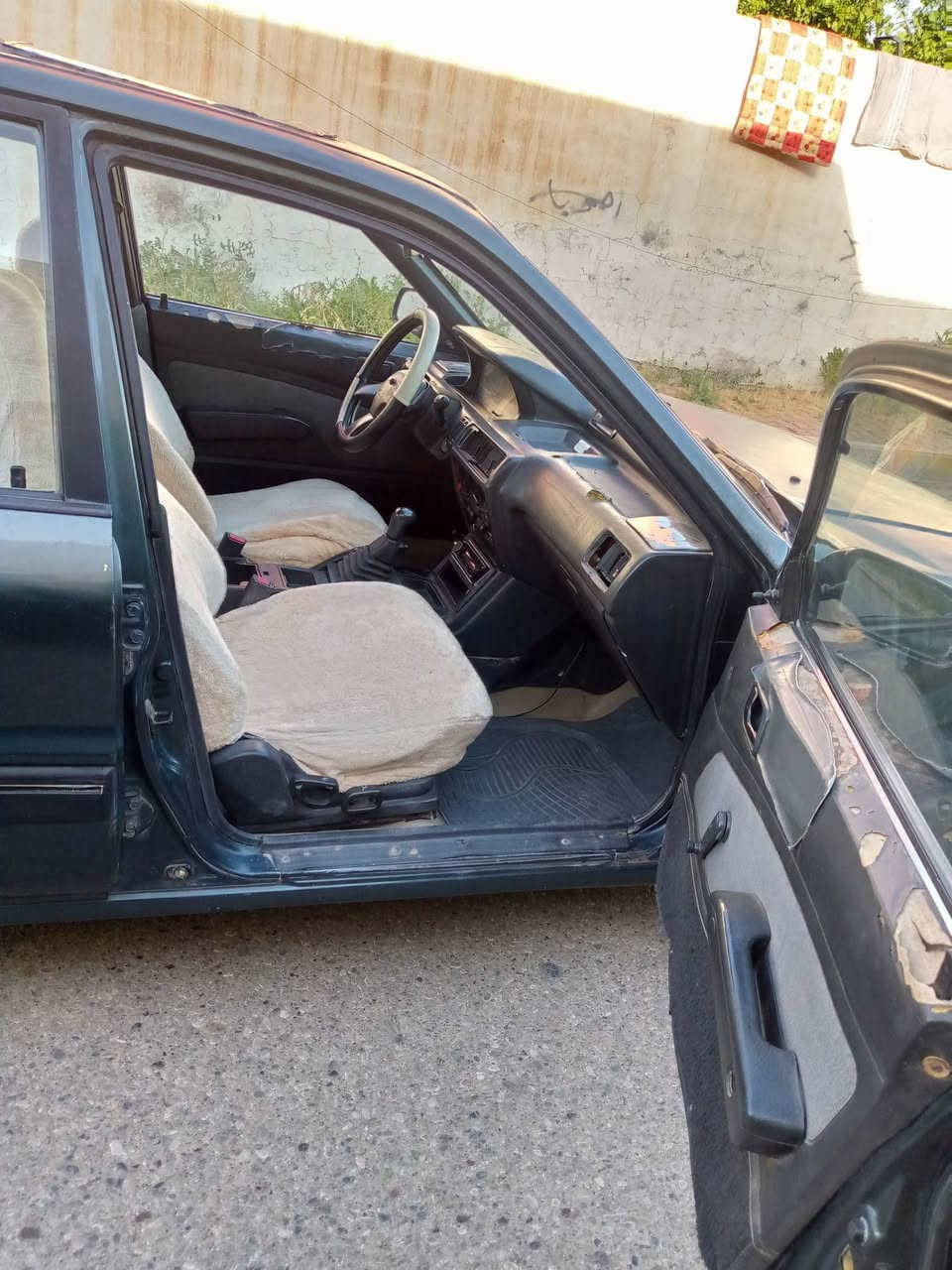 سلام عليكم مستربو شي كلاند موديل 92 رقم دولي سنويه جديد دفتر بنزين بي كير ومحرك بشرط صدر خلفي وامامي جديد كهربائيات كلها شغال سيارة جاهز صبغ بلادي بدون ضرر سعر 25 مكان كركوك رقم الهاتف *********** والزين ***********شراي يخابر اني مكلف بنشر
