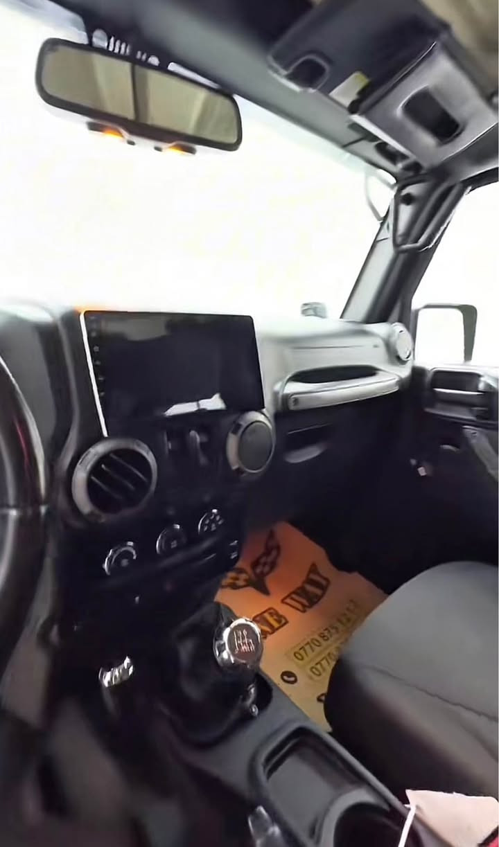 🇺🇸🇺🇸🇺🇸 Jeep Wrangler Sport  🇺🇸🇺🇸🇺🇸

‎للبيع غوريلا الامريكية 🦍

‎ السيارة سعرها جداً مناسبة بلنسبة لهل مصاريف اللي صارفين عليها يعني ما بقى شيء مصارفين عليها و نصبته يخبل و كلش حلوة و وبل عافية على اليأخذه 🙏🏻

‎للبيع فقط !!

‎موديل : 2015 
بدون صبغ
بون ارباك
‎محرك : 3600 بانزين V6 سلندر المرغوب
‎ماشية : 90 الف ميل
‎لون : اسود لماع 
‎نسبة النضافة : 100% 
رقم السيارة :سليمانية

‎سعر السيارة : 160$💰 ورقه و مجال قليل و ابلاش بلنسبة لهل مصاريف و مزدودة بلكامل 
*********** السليمانية, العراق
