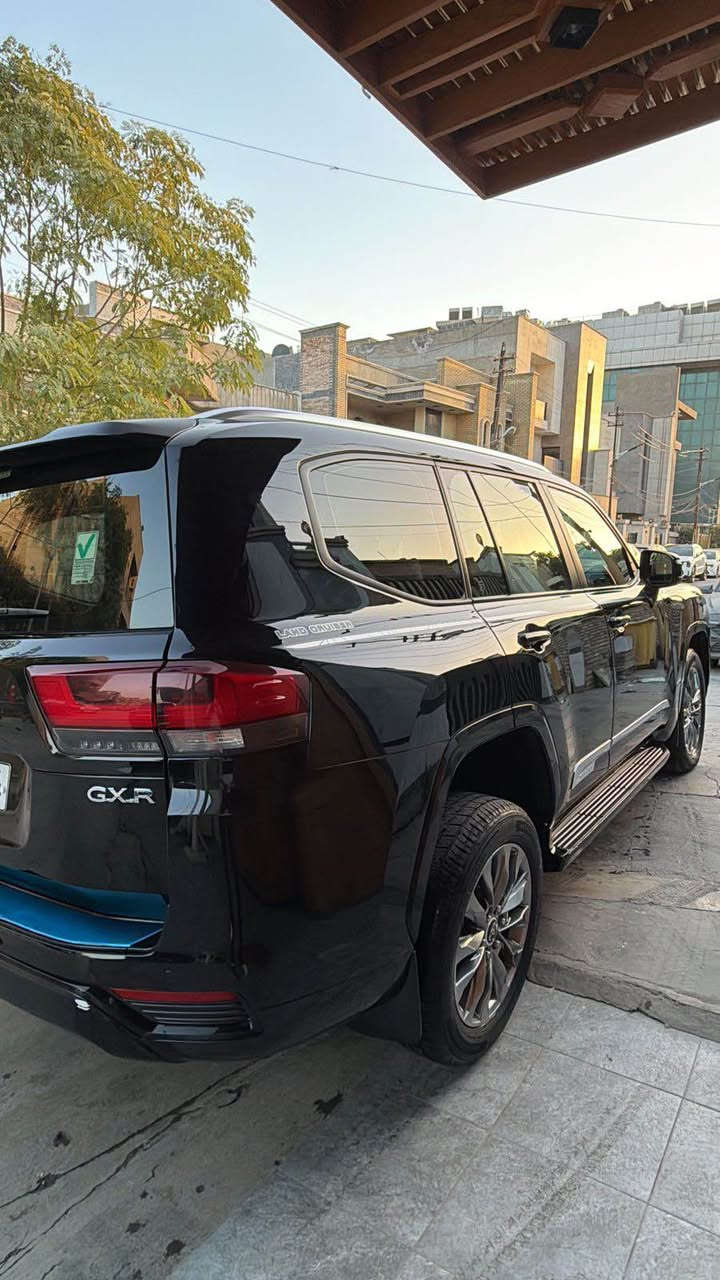 السلام عليكم 

لاند كروز للبيع فقط  لون اسود 2022 مكينة 4000
ماشيه 40 الف كيلو وكالة ساز 
مكفوله فقط بيها  pdr مكان صغير 

مكان السياره الكرادة

السعر 61،000$ وبيها مجال جدا بسيط 

السعر للأستفسار (***********) بغداد, العراق
