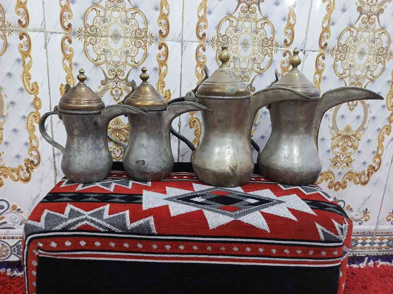 دلال بغدادي باله كويتي نحاس طرق يدوي قياس 28/28/24/23 للستفسار اتصل *********** يوجد توصيل
