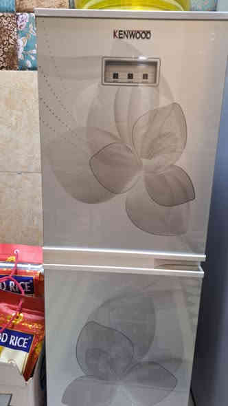 من رخصة الادمن
للبيع ثلاجة دنكا وبراد كينواد 
نظافة %100 أمانة الله 
السعر 450 وبيهن مجال
