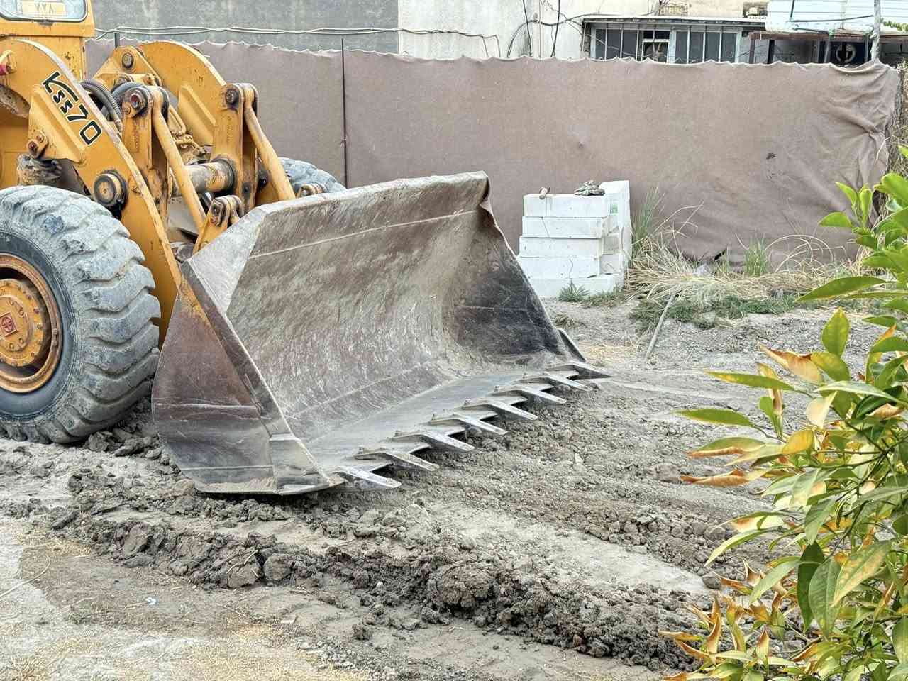 شفل كاوسكي حجم  70  للبيع موديل 79 مكينه عادي   

رقمه اربيل  باسم شركه بيه وكاله خاصه 
مكان بابل المسيب 

***********
