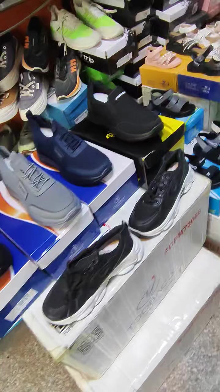 ياالله ياجبار
وصلن جديد😍 
صنادل بناتي طفله طبي قطعه ممتازه 
فول كوالتي (
تتوفر كل قياسات 
سعر قطعه6 با5  الاف
  ربي يرزق الجميع يارب  🤲  
درجه اولى 👌
————————
  عنوان المحل بغداد كريعات زويه قرب معمل العطور مجاور 

 حسين المضمد يوجد خدمة توصيل بغداد 5الاف والمحافظات 6الاف 🚗💥

  للاستفسار 
                                           #almuthna1990 تيك توك👈
   #المثنى للأحذيه فيس بوك 👉💥
                                           #*********** واتساب👉👌
