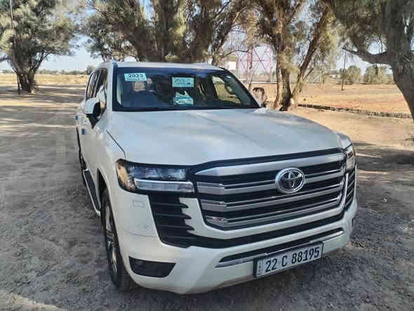 لاندكروزر 23 للبيع تنفس طبيعي ساس فول مواصفات سياره مقفوله كفاله عامه السعر 675 وبيها مجال ***********
