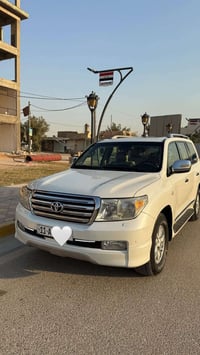 بسم الله لاندكروز ستينية اصل 2011 مكفولة من الصبغ والتبديل كير مكينة م...