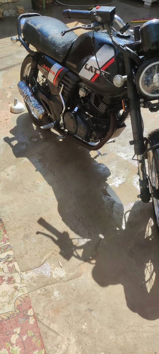 سلام عليكم شباب دراجا الآتي البيع موديل 21طلعه بشهر 12درجه مكفولة اوراق السعر 1400
وبيه مجال الشراي مكاني كربلاء الحولي هاذه رقم صاحب دراجه ***********
