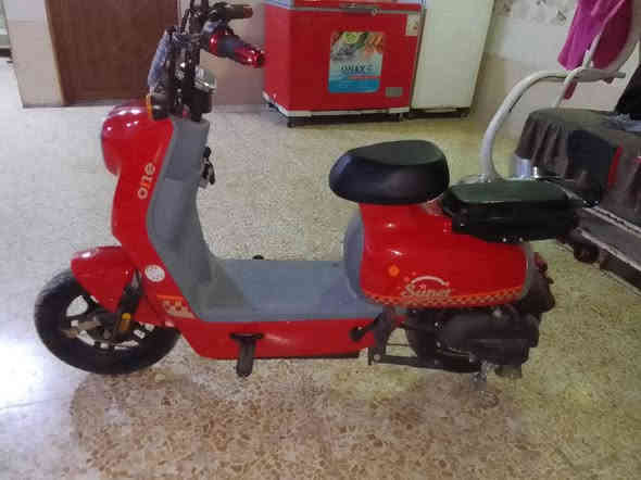 ماطور شحن جديد البطاريه ضعيفه من الترك شغال السعر250ت***********
