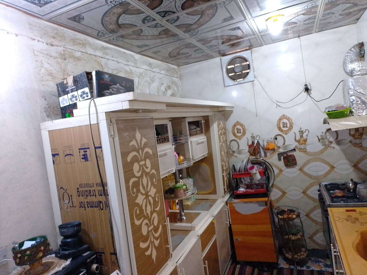 بيت للبيع طابو صرف المساحه 150م يتكون من 2غرم نوم ومطبخ وصاله واستقبال وكراج وحديقه العنوان  حي الوحده الاولى خلف المستوصف وجامع الزهراء  ***********
