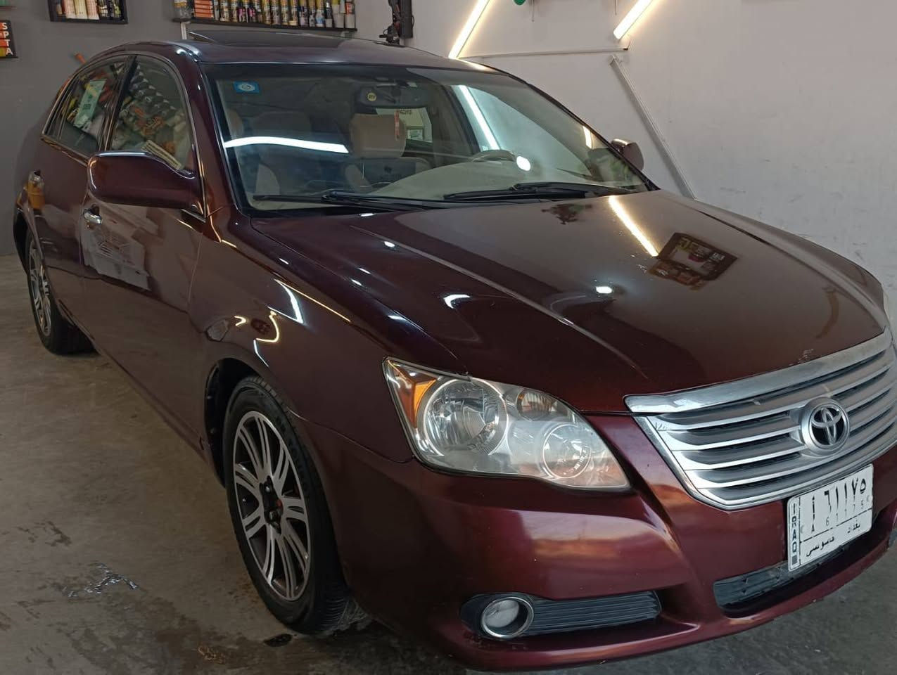 السلام عليكم ...
تيوتا افالون للبيع وارد امريكي
موديل 2008 رقم بغداد
بيه صبغ قطعتين والبنيد مرشوش جيلاتين فقط 
لو حني مكينه وكير وحداديه جدد تبريد ثلج 
سعر السياره 98 ورقه وبيه مجال حك الجيه
مكان السياره النجف الاشرف 
رقم الهاتف 
***********
