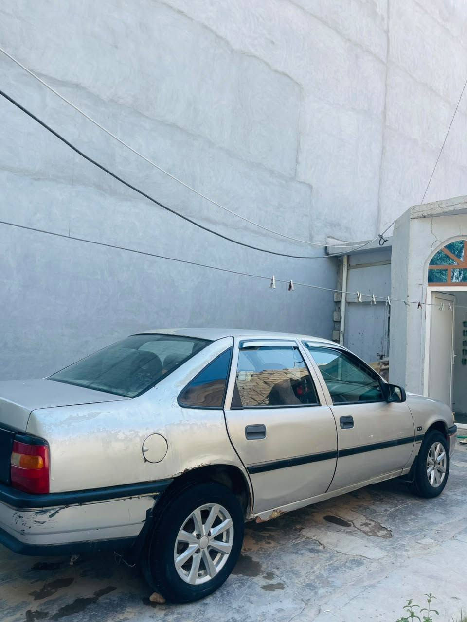 ئوپل ڤیکترا مۆدێل 1990مەکینە18 بێ مەسروف گێڕ عادی گێڕو مەکینە مەزبوت بەشەرت رەقەمو سەنەوی بیکە بەناو خۆتەوە ژم.***********
