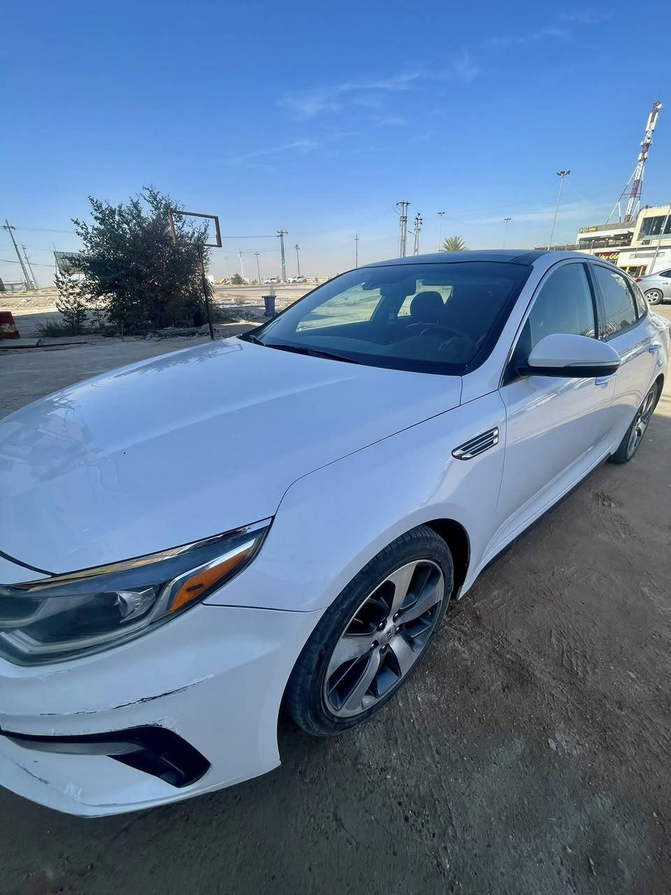 كيا اوبتيما 2019 وارد امريكي محرك 2.4 فول مواصفات بصمة +بانوراما + رادارات + تحديد مسار + نقطة عمياء + مثبت سرعة + جنطة كهرباء + كرسي سائق كهرباء السيارة ما بيها نقص، حادثها خلفي بدون ايرباك ومصلّح درجة أولى، قبق الجنطة مبدّل والجاملغ معدل ومصبوغ وبيه حادث ب امريكا باب بلادي تبديل وصبغ  
صور الحادث بلمنشور والسونار ع خاص
رقم السياره نجف
السعر 145
***********
