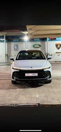 للبيع او مراوس كراون ماجستا فول مواصفات  موديل 2023  اعلى فئة 5 كامرات...