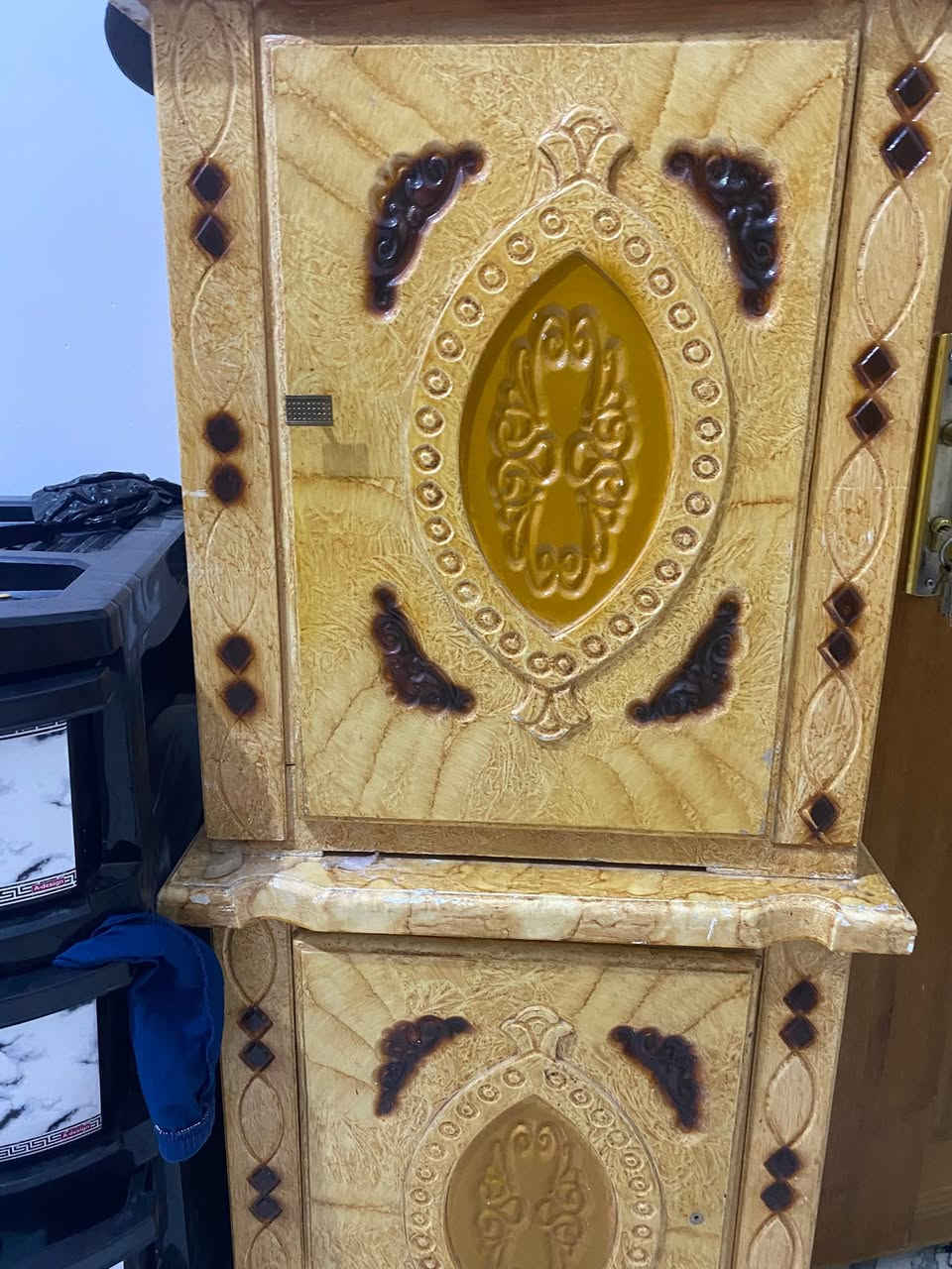 غرفه نوم عراقي
المكان الناصريه /قرب الجامعه 

كنتور +زاويه +ميز مرايه +جربايه +خانه جربايه ثنين +ملحق جربايه موجود هم 
سعرها 300 وبيها مجال 
***********
اتصال او وتساب او خاص
