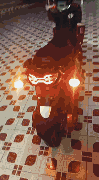 موطور شحن • سكنس اباشي • ٦ بطاريات