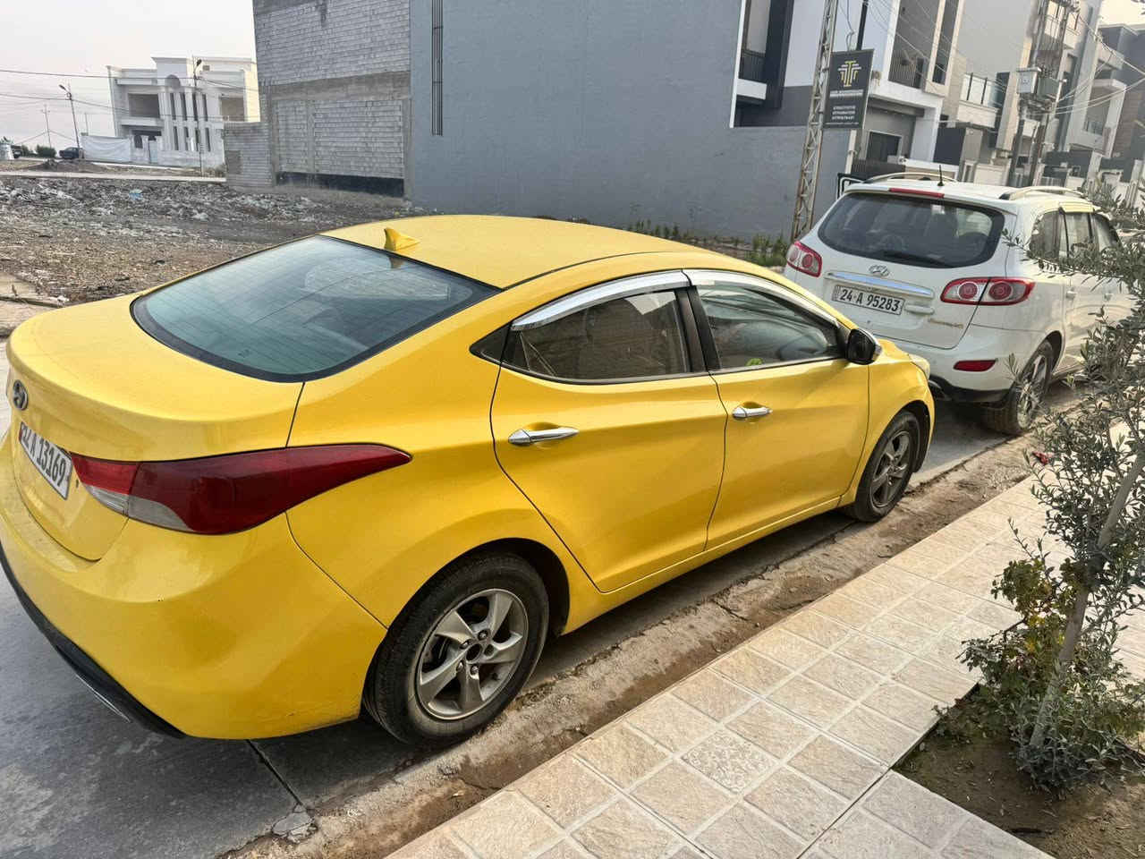 السلام عليكم 
هونداي النتره كوري موديل 2012 
هزة+سنوية جديد شرط التحويل
هيئه مصفره
كير تومتيك +عادي شرط
مكينه 18 دوش قبل شهر بدلتها شرط لاصرف ولا نفخ 
بطارية جديد
خمسة ويل كب 
داخل مغلف جديد
شاشة كبيرة +كامرة
 بدون ضرر فقط تلكيط معجون مال الصبغ
السعر 105 وبيها مجال 

للتواصل *********** او على الواتساب
