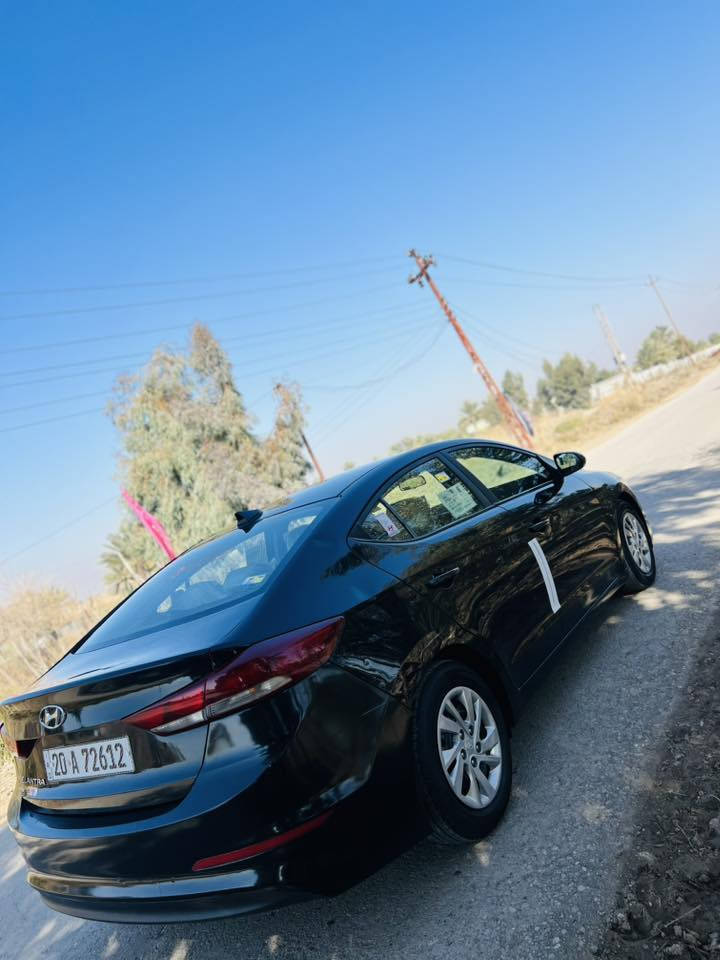 للجنايه ويدور نضيف 
النترا 2017 رقم ديالى دولي سنويه لغاية 30 شرط التحويل محرك 2000 دوش مكينه وكير كفاله كير at المرغوب صدر امامي خلفي جديد تخم تاير تبريد ثلج تدفئه شغاله سياره جاهزة بدون اي نقص جديده بمعنه الكلمه واحله من الصور بهواي مال جناي وعله ايد وحده مامتعوبه ماشيه 108 حقيقي داخل لونين تحكم ستيرن مثبت سرعه ليبل واحد سياره مكفوله من الضرر الداخلي بيها بنيد وقبق جنطه رش بدون دواخل والسونار مرفق مع المنشور السعر 113$ وبيها مجال للطيبين عنوان سياره ديالى ***********
