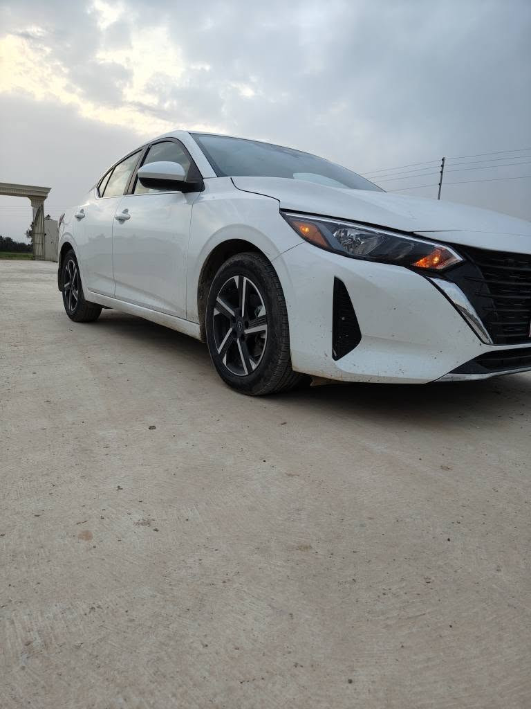 نيسان سنترا 2024 SV
بدون رقم كاتي باقي 50يوم للترقيم 
يرهم مراوس تكسي كورلا  حسب القناعه 
تترقم محافظات شماليه 
مواصفات السياره رادارات
حساسات خلفيه نقاط عمياء 
تدفئه استيرن تدفئه كشنات 
ضرر  قطعه صبغ بدون دواخل 
السعر 141بيهه مجال  
الشراي يتصل 
للاستفسار *********** كركوك, العراق
