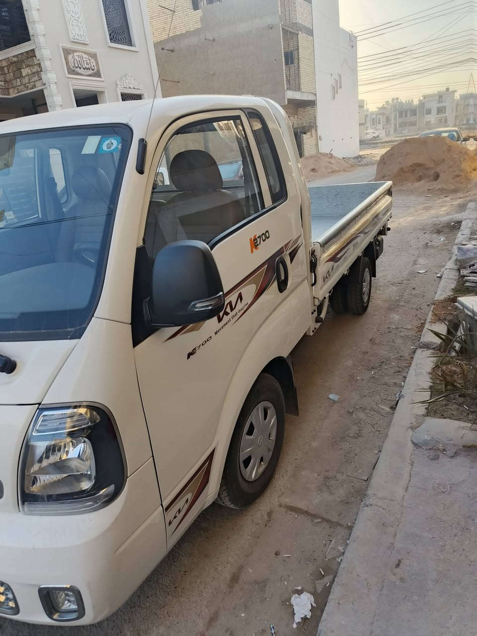 السلام عليكم كيا بنكو ٢٠٢٤سياره مكفوله سنويه جديده مكينه كير مكفوله داخل جديده ماشيه ٤٢مكان بغداد الوسفيه سعره ١٦٥وبيه مجال رقم ***********
