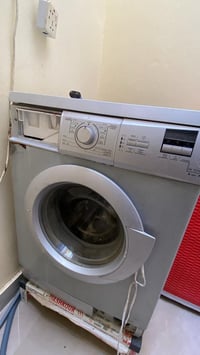 غسالة اوتوماتيك • عاطلة • ٧ كيلو