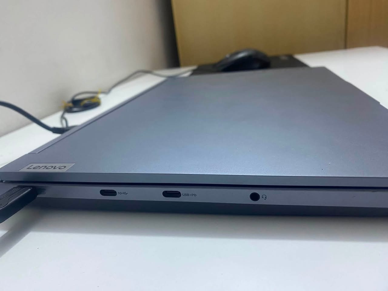 لابتوب لينوفو ليجن فايف
مواصفات
Rtx 4060 140TGP
i7 13650HX
16g ram ddr5 
512g 
شاشة 2.5k ١٦٥ هرتز
جهاز نظيف كامل ملحقات من شاحنه وماوس باد العيب الوحيد بس الزر الي ظاهر بالصوره ويكلف الفين دينار
السعر مليون ونص قفل قفل ربع دينار مابي
تواصل واتس 
***********
لحد يحرج نفسه ويجي يعامل ع سعر
