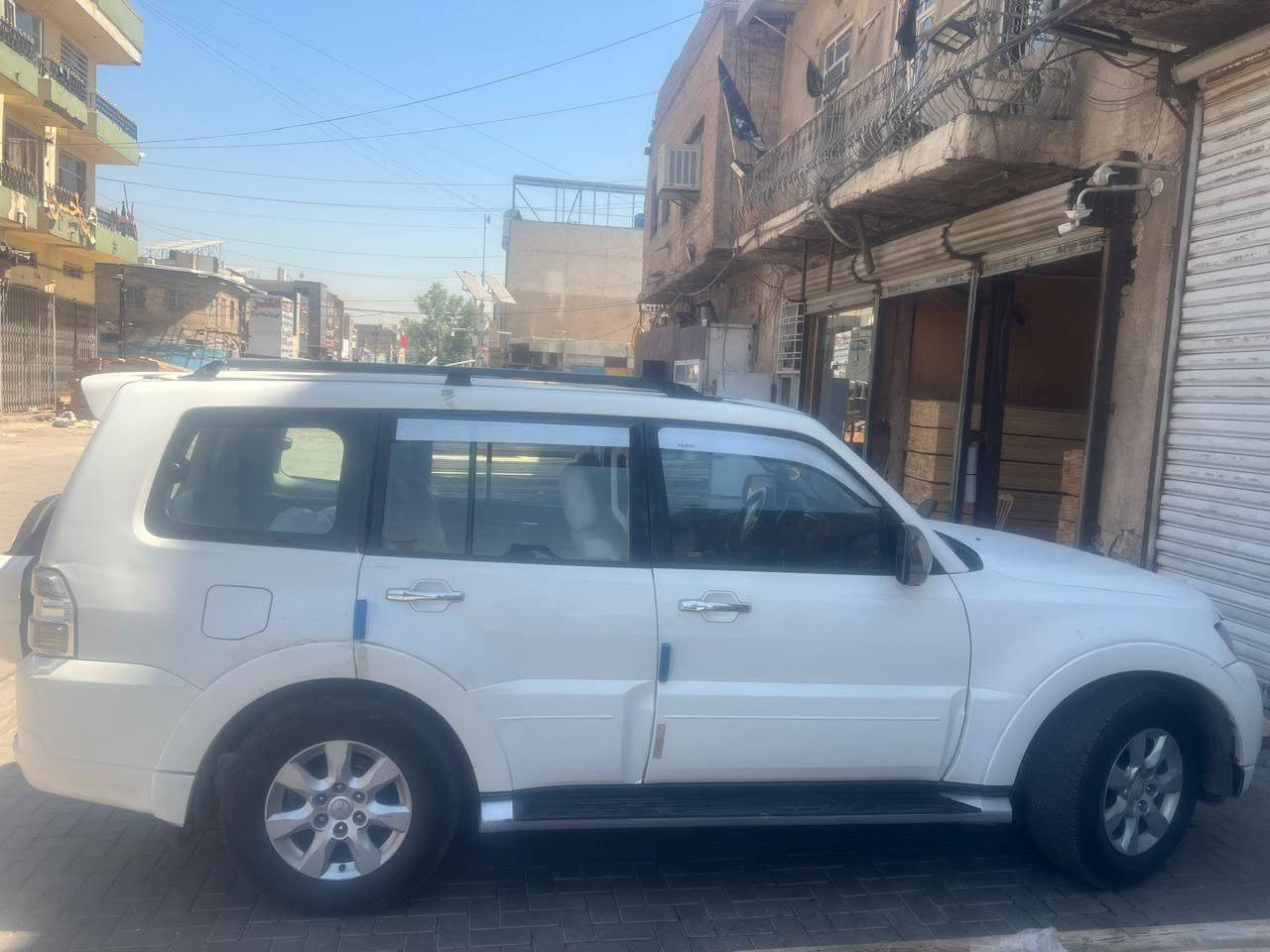 سيارة باجيروا  حبتور 2010محرك 3500 محرك جديد وتخم تأير وحداديته خير من الله الي جاد في الشراء الاتصال على هاتف ***********
