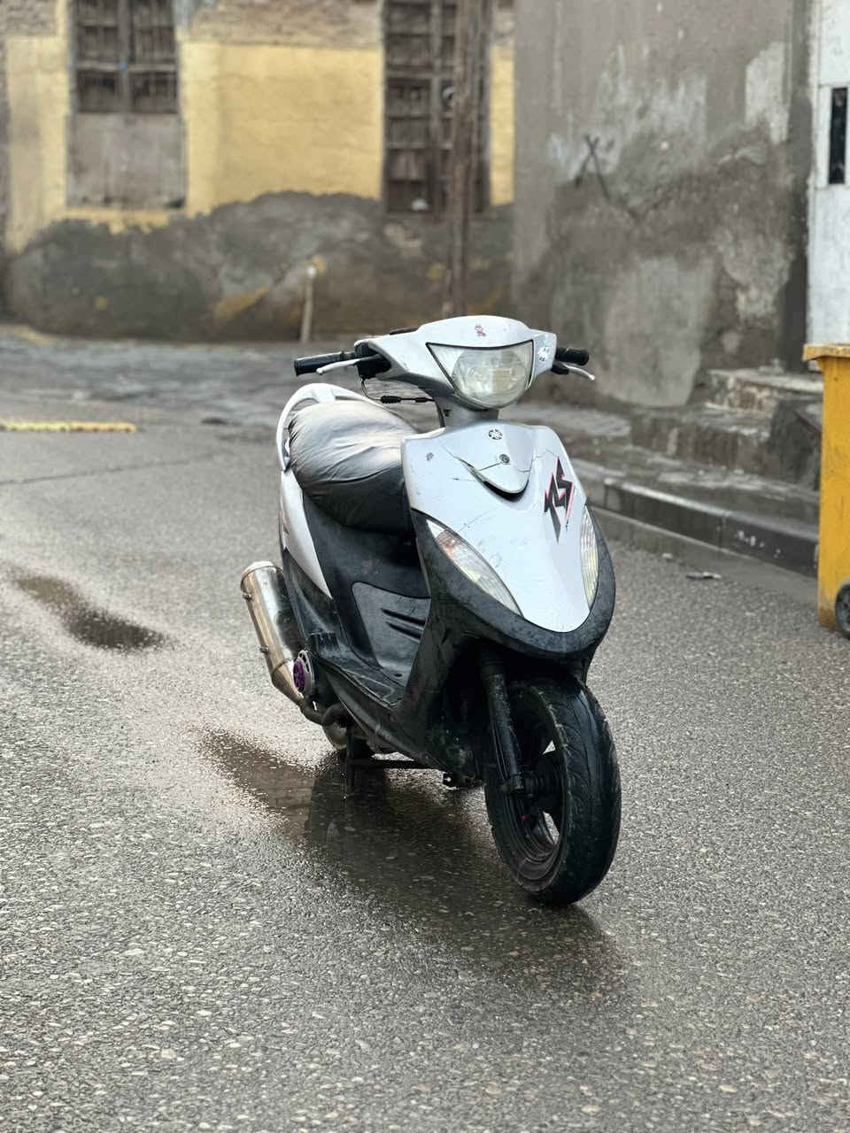 دراجه ماكس للبيع دراجه مكفول من كلشي ختم واحد بس مالته غيرته لون ازرك وكفرات اصليه موجوده دراجه مكينه ناعمه مشي شلع معدل فول وكل غراضه لبلاد موجوده من كزوز وكذا سعره 870 وبيه مجال رقمي ***********
