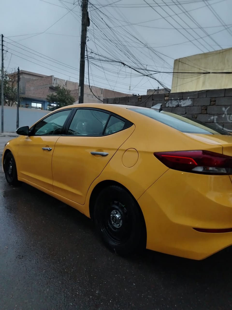 سلام عليكم لنترا امريكي موديل 17صور حادث بل منشور سياره فول رقم بغداد دولي بسمي هيا وغرامات مصفرا عنوان بغداد حي لاعلام سعر 108 وبيها مجال شي قليل ***********
