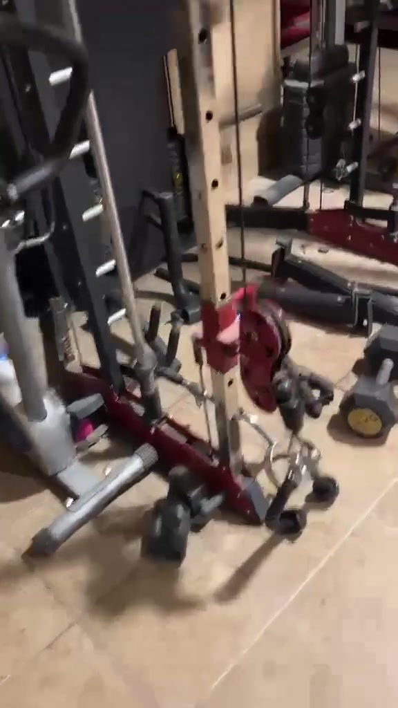 جهاز كابل كروس v مستورد مع اثميث وراك كسر زيرو جداااا جهاز مميز جداا يشمل كذا حاجه متاح الان بمعرضنا للمعاينه والتجربه والحجز


**إذا كنت صاحب هذا الإعلان وتريد حذفه لأي سبب، رجاءا أرسل رسالة إلى الدعم الفني**