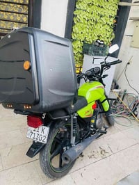 دراجه شاينك موديل 2023 رقم بغداد بأسمي  ماشيه عشر الاف فقط اي نقص مابي...