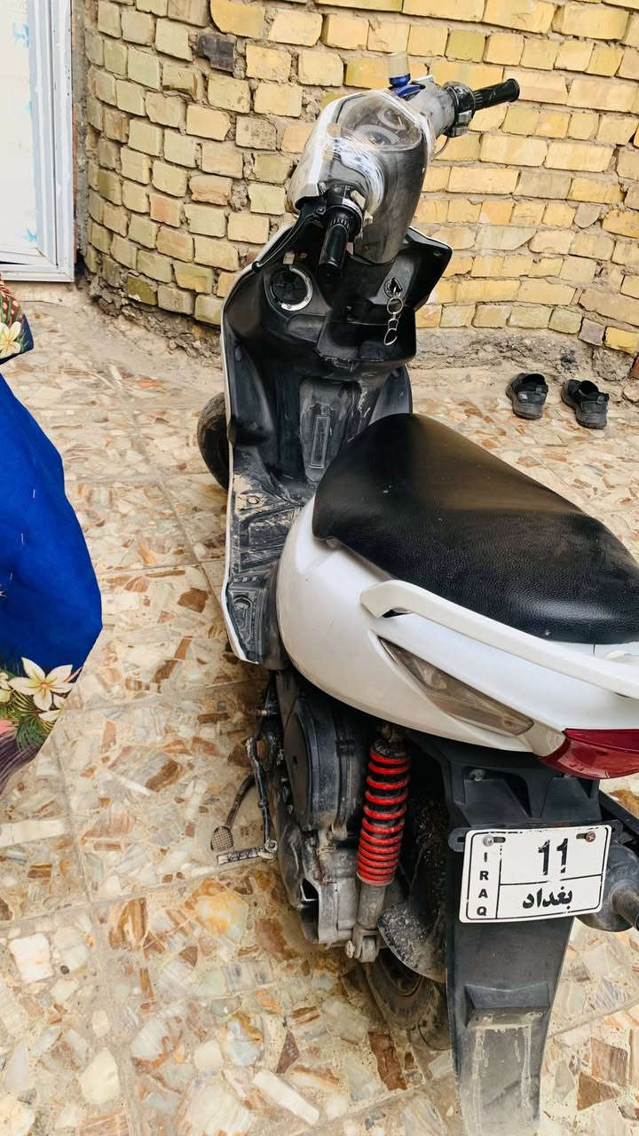 السلام عليكم دراجه ماكس مضلع للبيع تجي تفحص وتاخذ سعر 650الف  وبيها مجال


**إذا كنت صاحب هذا الإعلان وتريد حذفه لأي سبب، رجاءا أرسل رسالة إلى الدعم الفني**