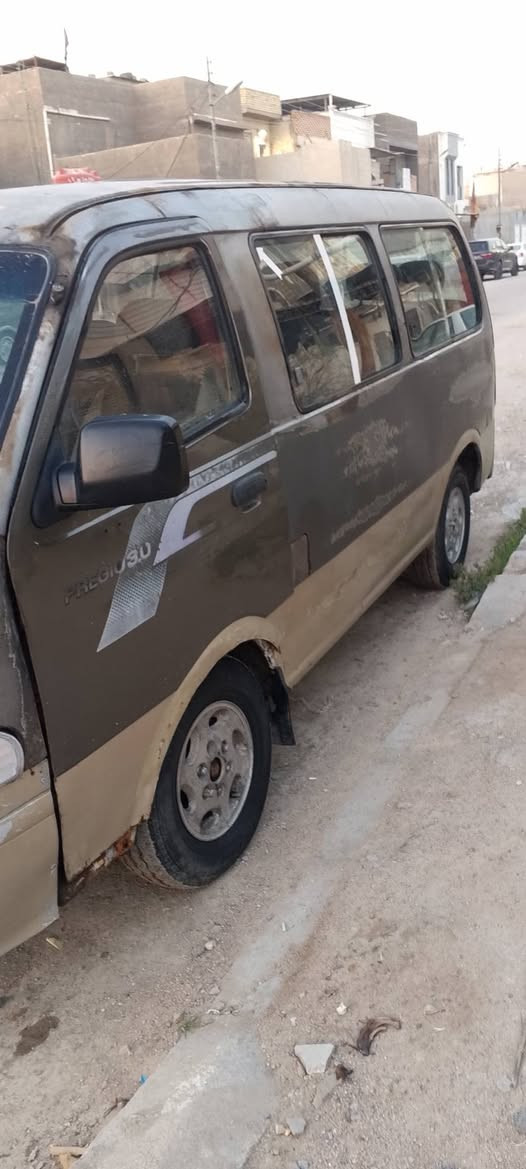 سلام عليكم بريجو 2001 رقم نكليزي بصر بسمي سنويه ال 30 مكينه وكير وبم وكسن مكفولات  تخم تير مشط جديد رديتر جديدة بتري جديد عينه و صينيه جديد اشير جدد سيارة جاهزه شواصي 3 معمرات شقل مضبوط السعر 50 او مراوس ب شبوط حسب التفاق مكان بصر 
***********
