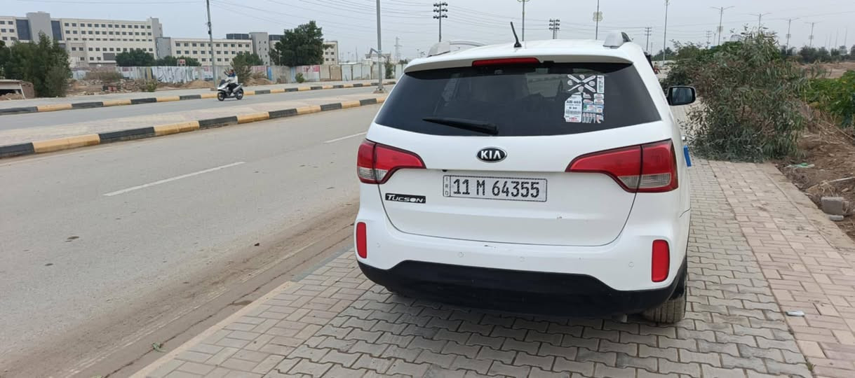 سلام عليكم سورنتو للبيع  موديل 14 رقم بغداد ابسمي تحويل مباشر سياره متجايه ومصبوقه صبق عام *********** سعر 135وبيه مجال
