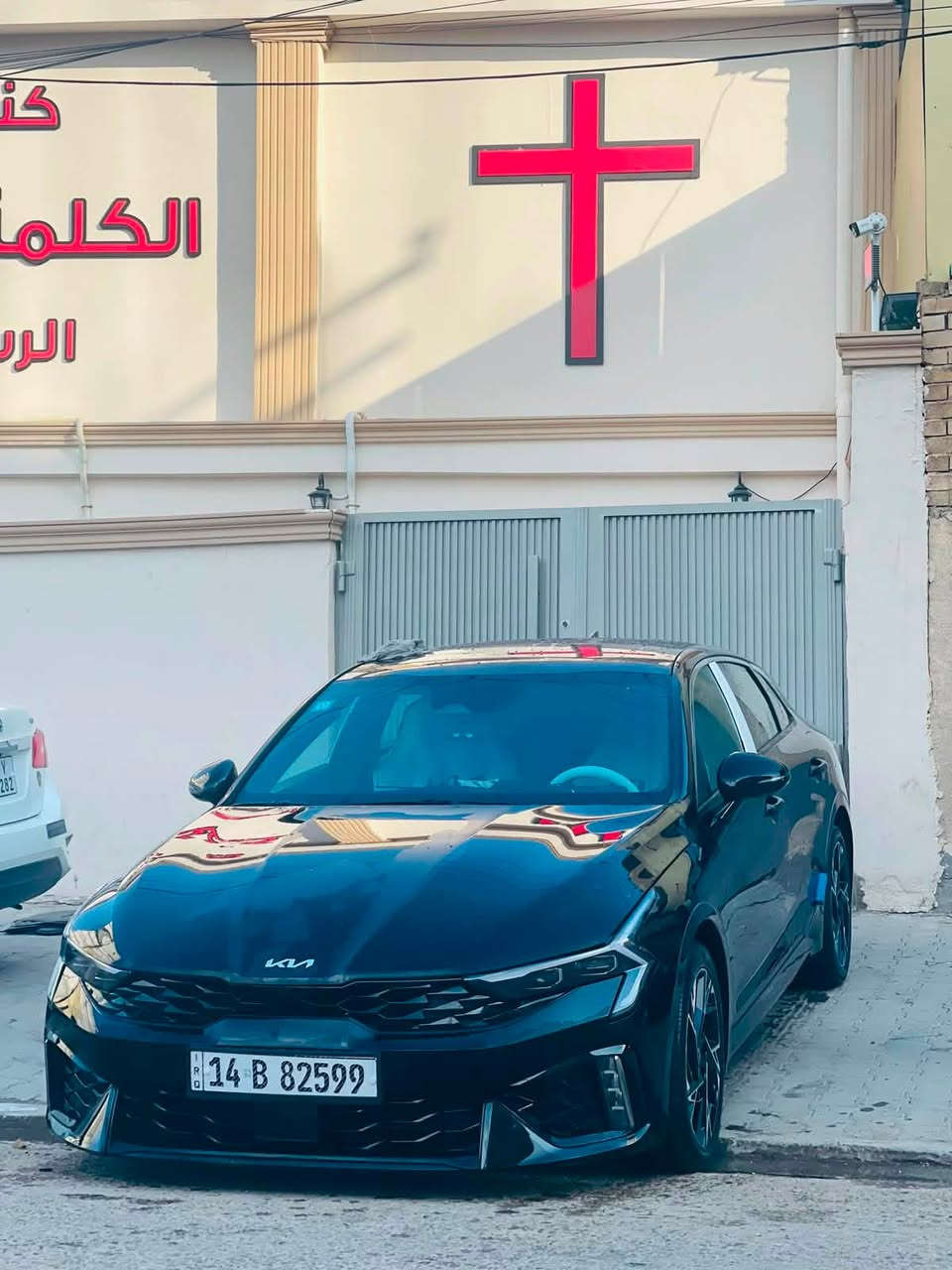 السلام عليكم
كي فايف 2025 لون اسود فول مواصفات بانوراما كشنات جلد
لونين فول للأخير كلش كلش
ومواصفاتها معروفة حادثها جاملغ
وبنيد مبدلات تفصيخ اي شي
غيرهن مامفتوح بِالسيارة ولا
نقسيم بيها نهائيا بدون دواخل
بدون شاصي فقط السمجة الي وره الجاملغ نسحبت تقريباً 3 اصابع
ومابيها لا صبغ ولا لحيم ولا اي عيب
رقم بصرة حرة أنا رقمتها مستعجل على البيع كلش
مكينه 2.5 تنفس طبيعي
للتواصل فقط هذا الرقم عندي
بي تواصل ***********
السعر 180 وبيها مجال

