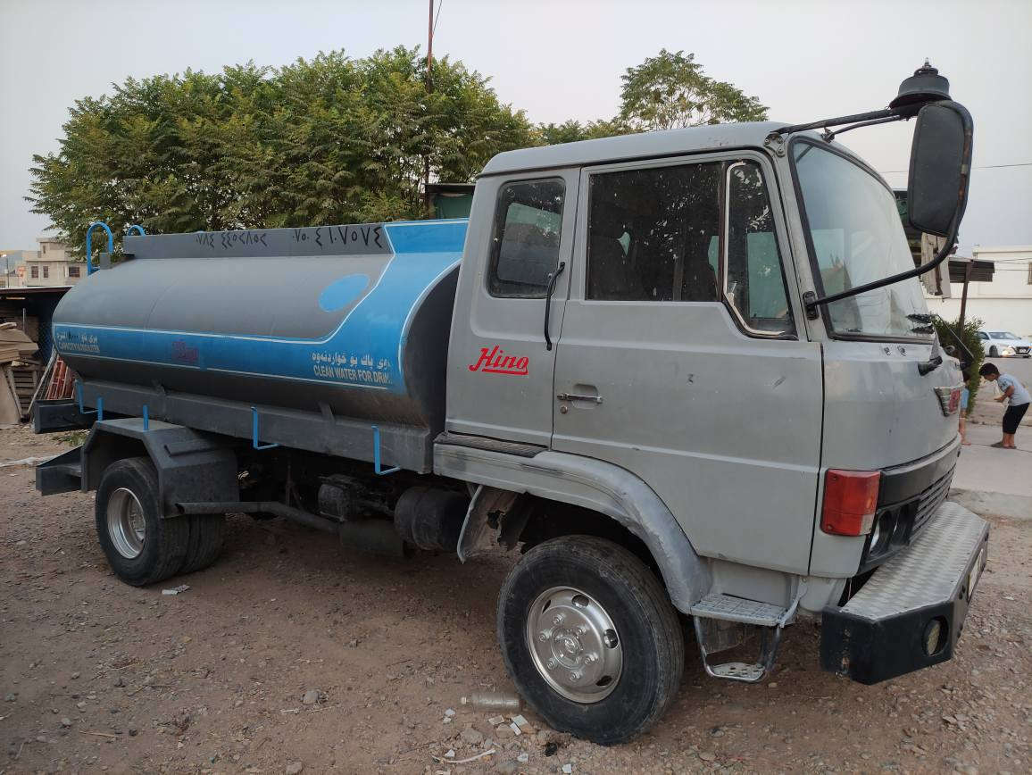 ***********
***********
تەنکەر هینو مودیل ١٩٨٧ 
هەزە و فحس نوێیە
سنوی نوێ تاکو مانگی ٥ /٢٠٣٠
هەموو شتی نوێیە بە ناوی خۆمانە
٨٠٠٠ لتر أربيل, العراق
