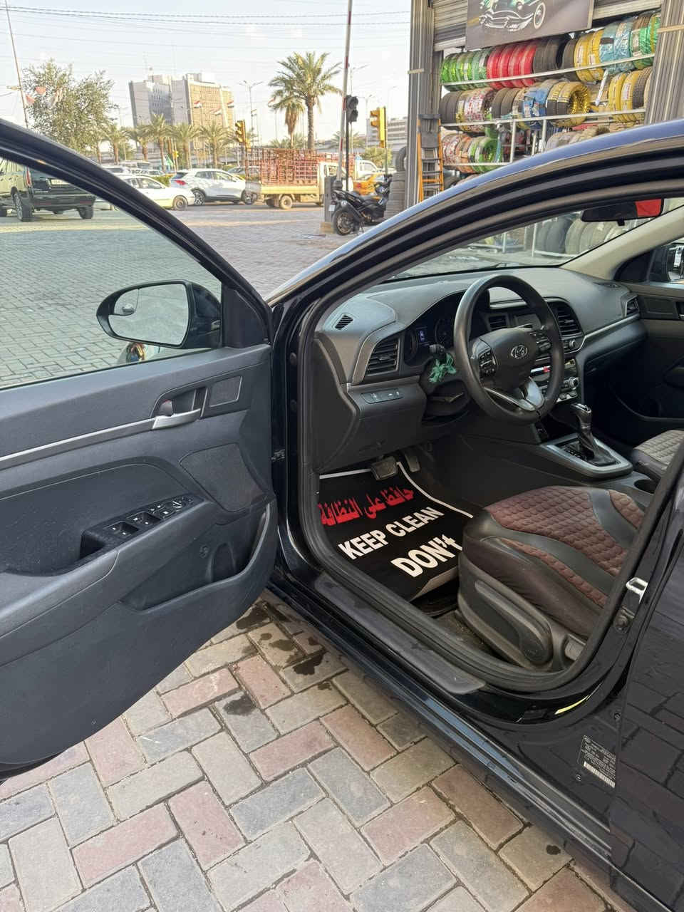 النترة 2020 امريكي حادث خلفي كير AT  فقط صندوق صبغ جاملغ بارد خلفي فقط  السيارة اربيل تحويل وكاله ماشية 64 م تحديد سرعة رادار امامي سياقة ذاتية  السيارةنضيفة جدا بيها رصعات السعر 145 او بيها مجال بسيط للستفسار *********** صاحب السيارة مكلف بالنشر او صورة رقم الشاصي موجود
