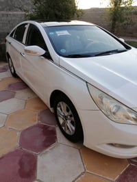 سوناتا 2011 خليجي فول مواصفات مكينه 2400 والسياره بيها 3 قطع صبغ والسي...