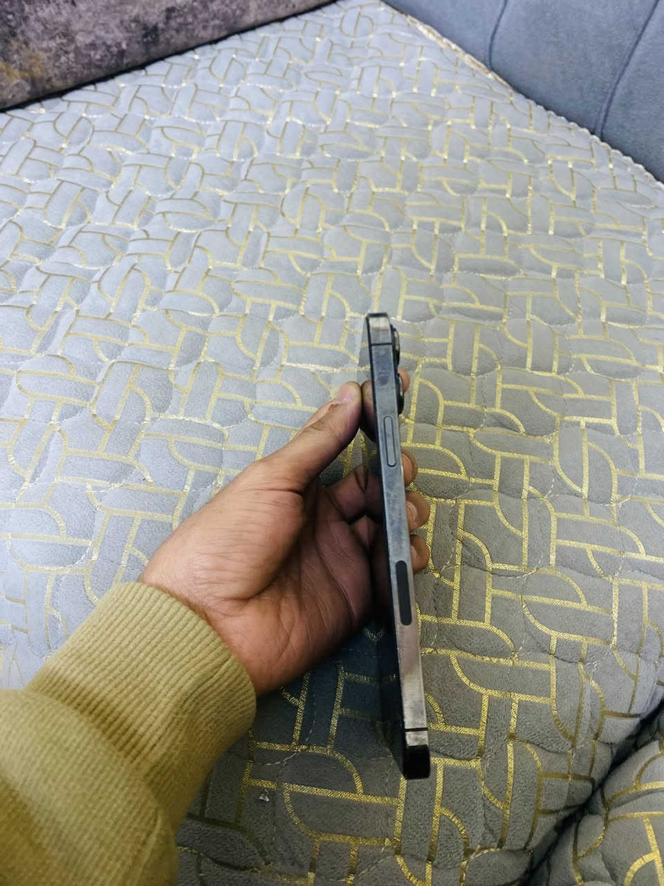 آيفون ١٣ برو ماكس 🚫

بطاريه 🔋٧٤ مامرفوع 

ضمان ما مفتوح افحص وين ماجان 

ذاكره 📲٢٥٦

العنوان 📍ذي قار الشطره 
للتواصل والاستفسار مراسله الصفحه او  الاتصال ب رقم 
***********
