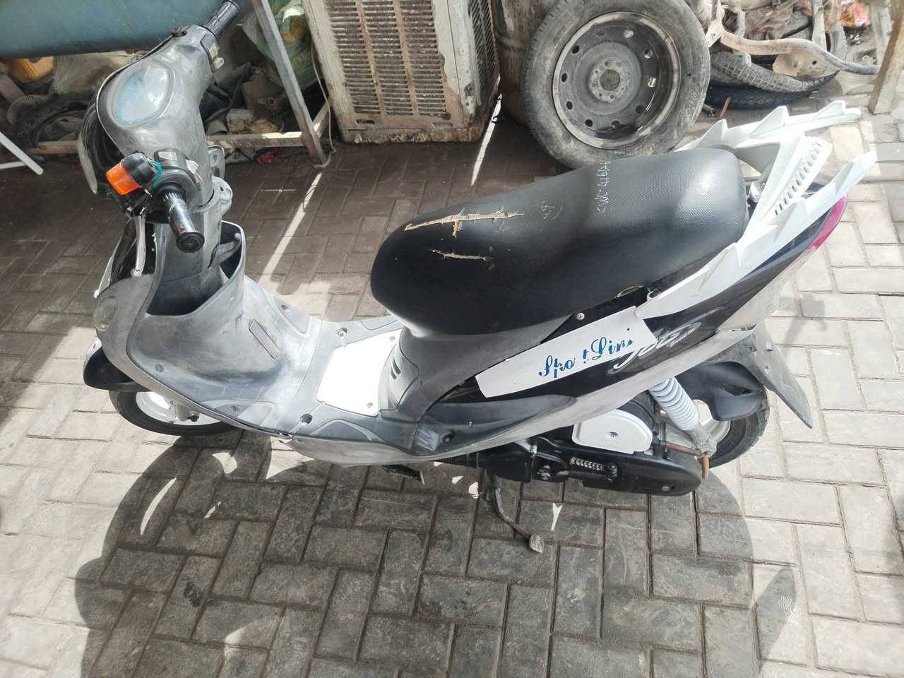 دراجات للبيع ماكسات بوليسي حاويه شرط وعندي مستعمل ماكسات منغولي شرط نضافه وبيجي موجودات محل علاوي ابن محمد سماوه خشابه مقابل سفان رقمي ***********  واتساب شراي يجي للمحل ويدلل
