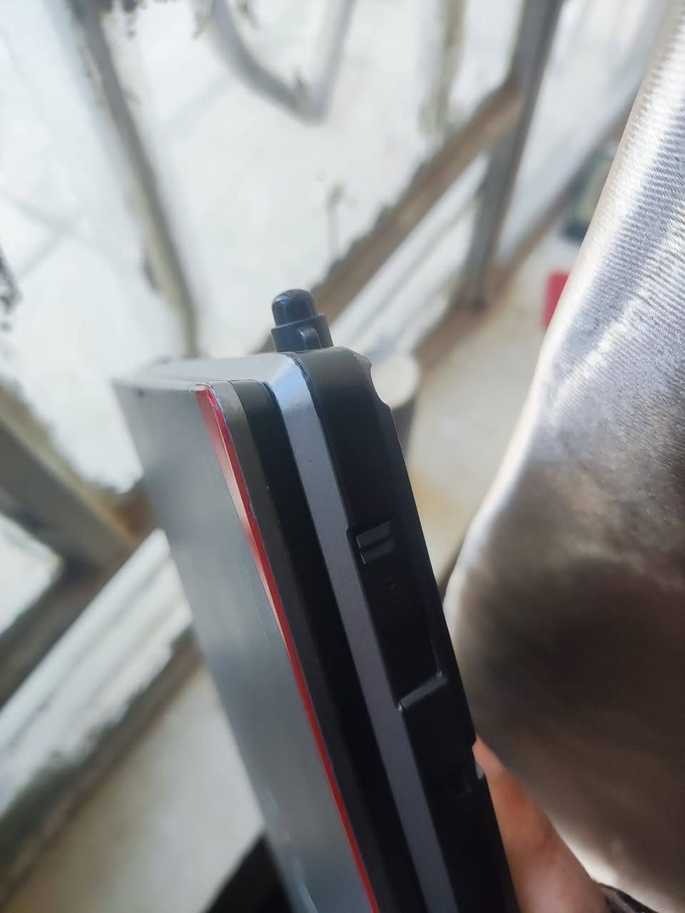 لابتوب فوجستا مليان مواصفات
معالج i5 th6
Ram 8
Sdd 256 
شاشة قلابة 360°
تدعم لمس 10 أصابع 
يصير آيباد 
بيه قلم منه وبيه 
نقص بطارية فقط 
ويشتغل بدونها عشاحنة واطيك شاحنة وياه هدية  

سعره 150 الف قفل 
اليريد يراسلني يعلق فقط اني اجيه


**إذا كنت صاحب هذا الإعلان وتريد حذفه لأي سبب، رجاءا أرسل رسالة إلى الدعم الفني**